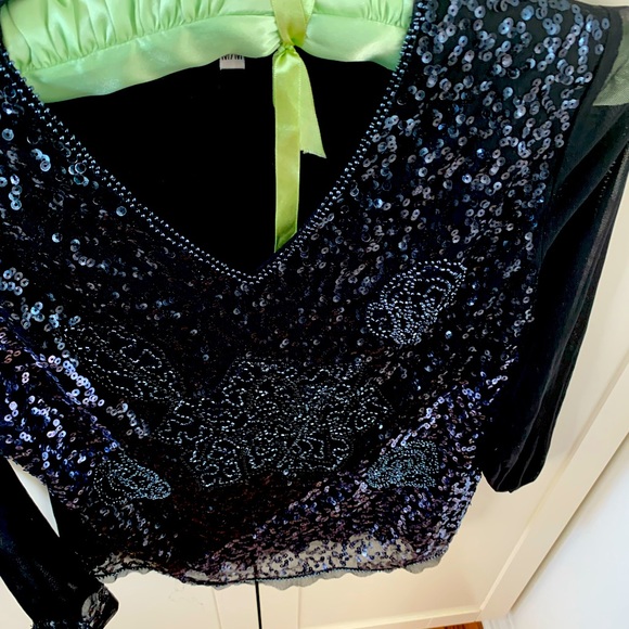 Black Ladies long sleeved top - Picture 1 of 5